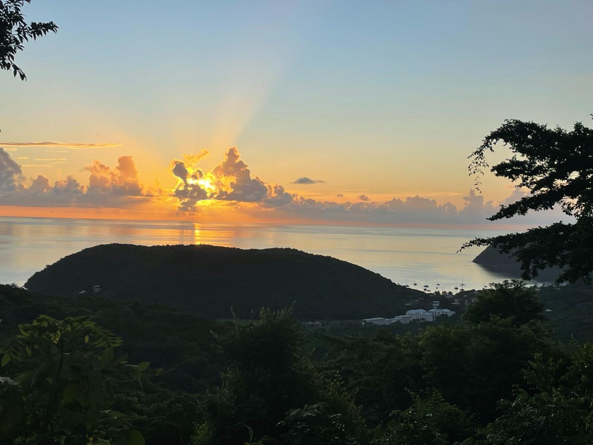 Bungalow "Doussin' Kreyol", Au Calme A 150M De La Plage Grande Anse Exterior photo